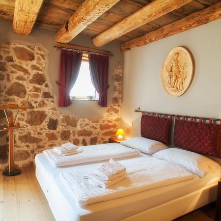 Maso Franceschella Bed and Breakfast Carano  Exteriör bild