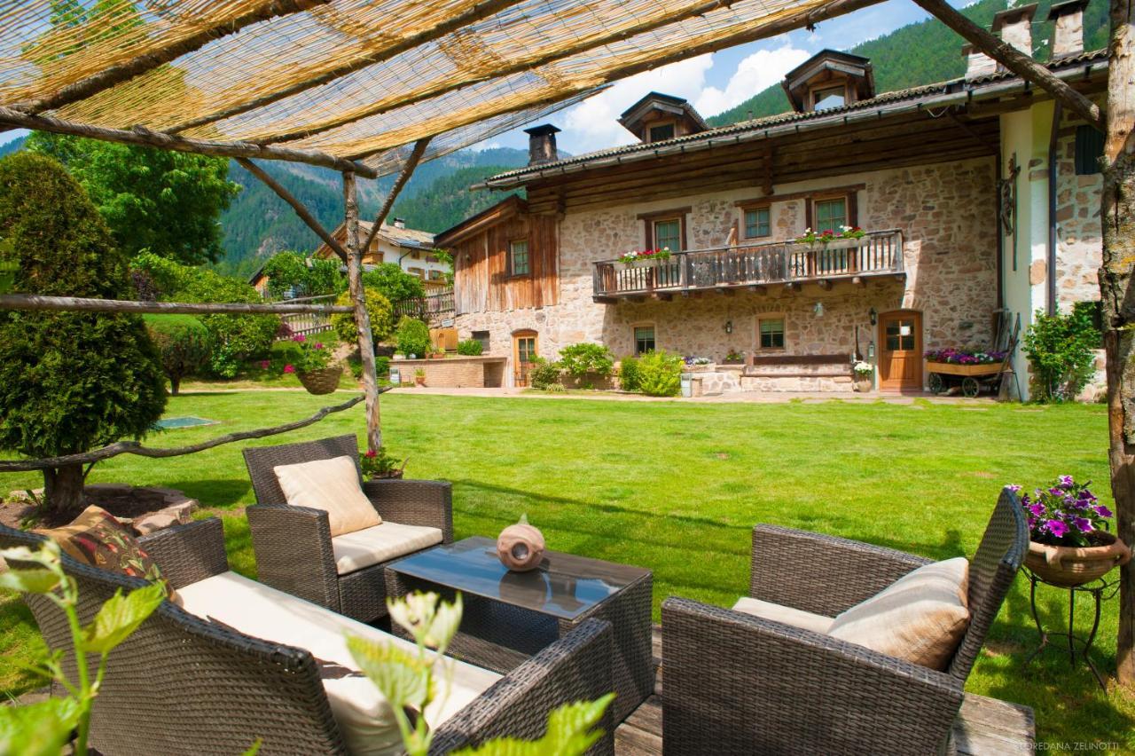 Maso Franceschella Bed and Breakfast Carano  Exteriör bild