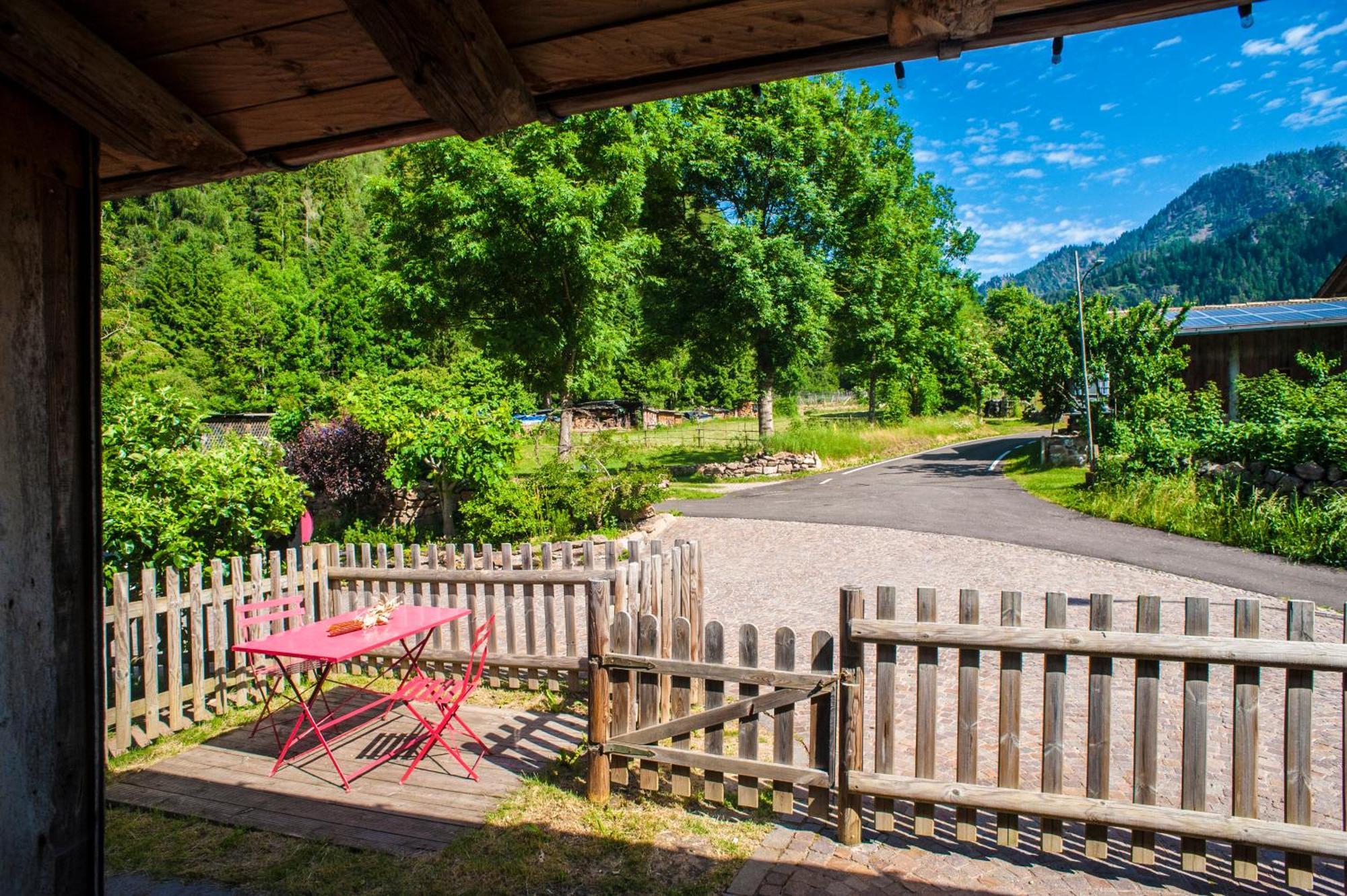 Maso Franceschella Bed and Breakfast Carano  Exteriör bild